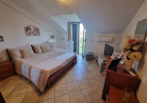 12f3f3abb6ba411a82ed52f9d5cc7afb